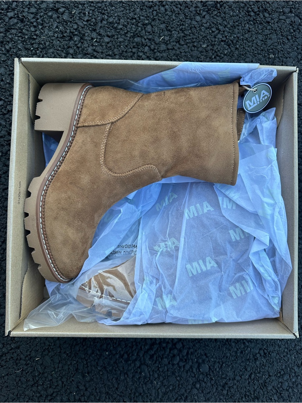 Women's mid-calf suede boot